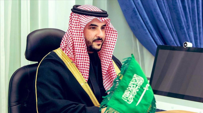 خالد بن سلمان.. طيار تقوده مسيرته لوزارة الدفاع السعودية (بروفايل)